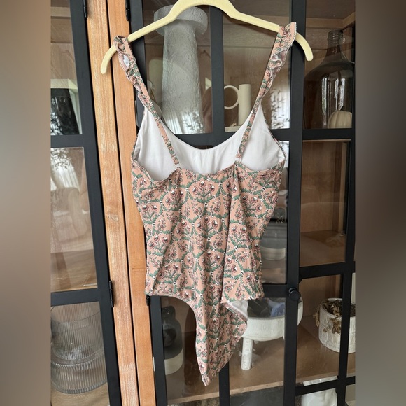 Roller Rabbit block print one piece swimsuit floral ruffle straps scoop neck - Picture 4 of 7